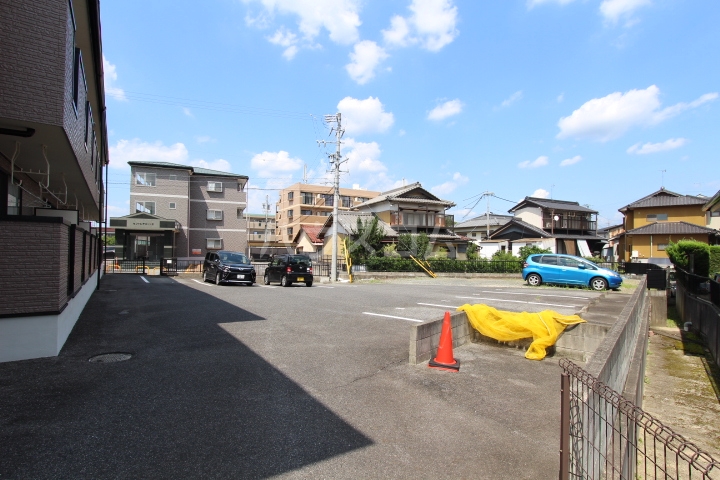 21/30 駐車場
