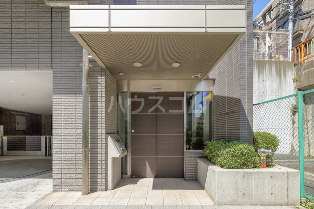 14/17 エントランス