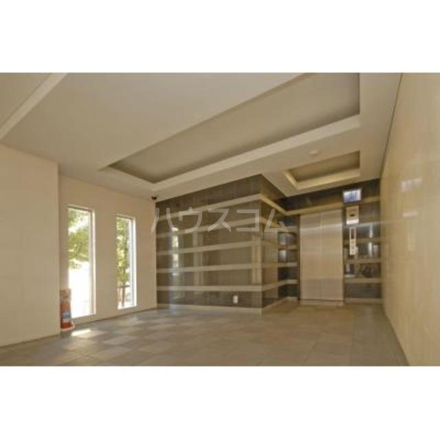 4/5 エントランス