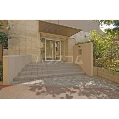 5/5 エントランス