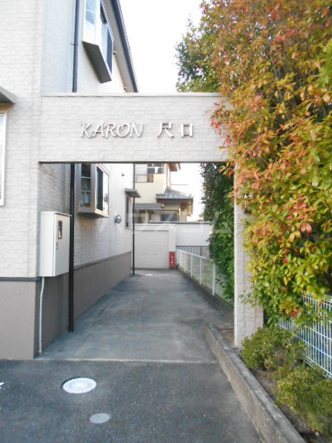 22/30 エントランス