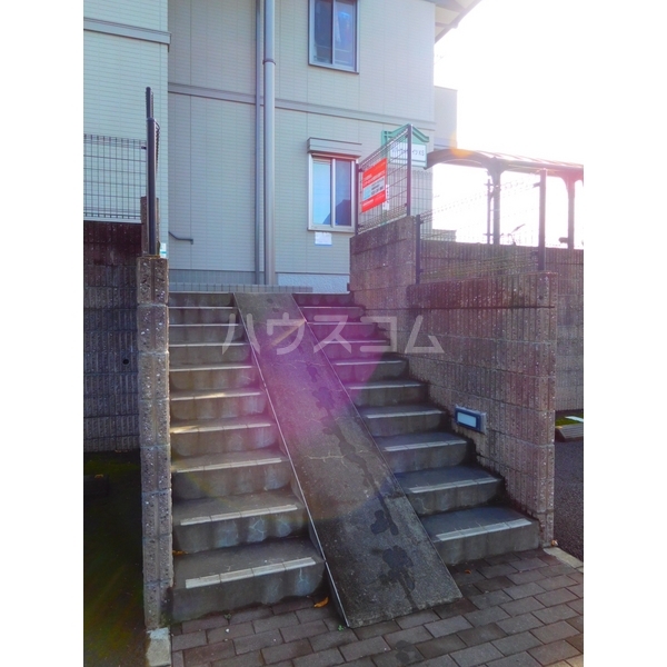 14/17 エントランス