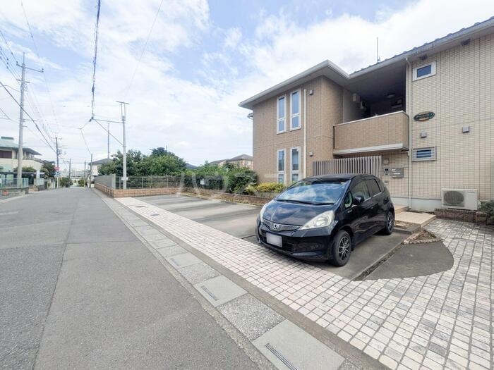 17/20 駐車場