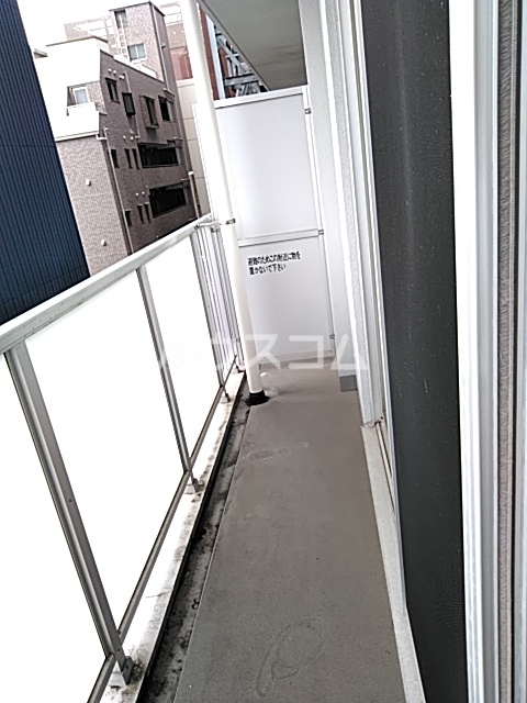 14/28 バルコニー