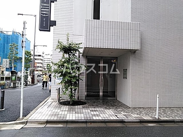 19/28 エントランス