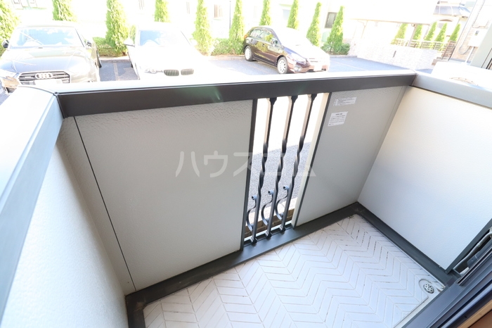 21/30 バルコニー