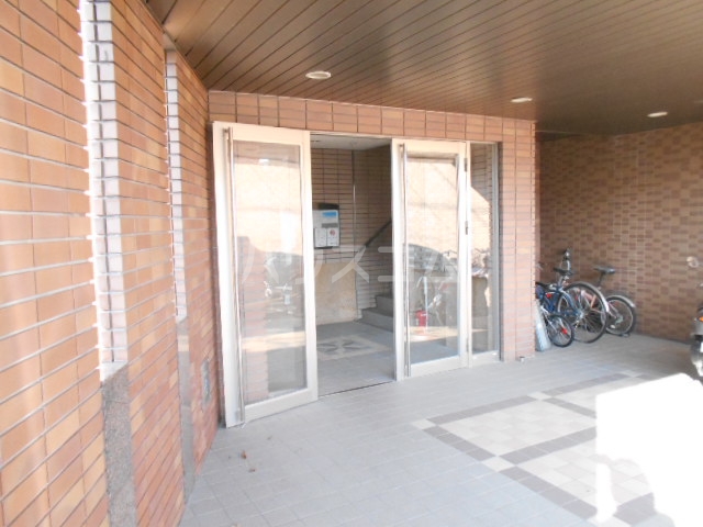 21/24 エントランス