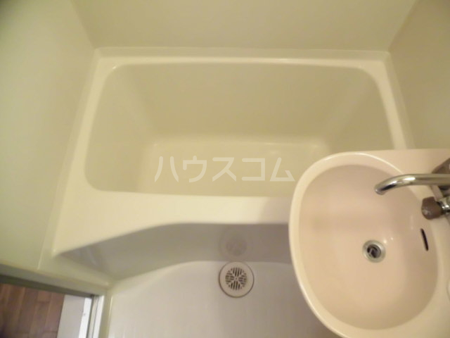 15/27 浴室