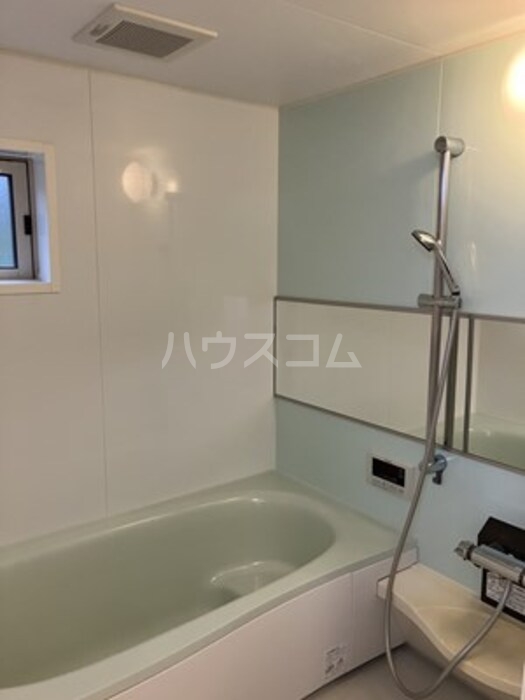 13/30 浴室