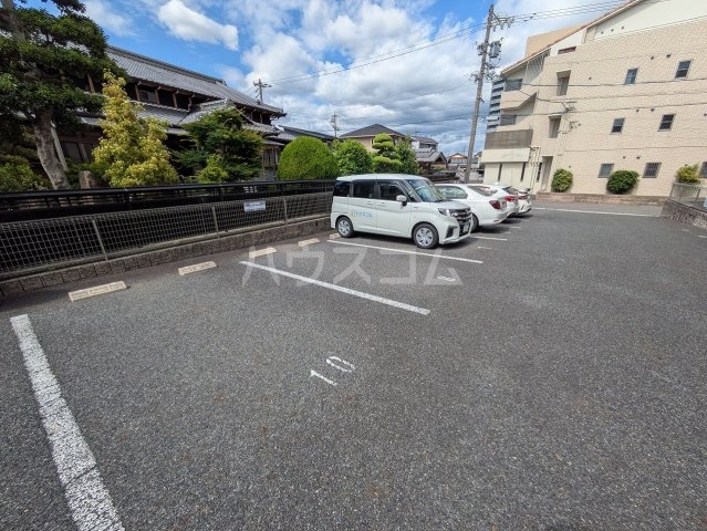 4/11 駐車場