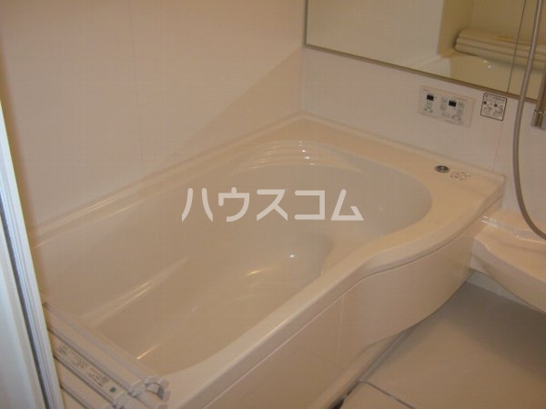 13/30 浴室