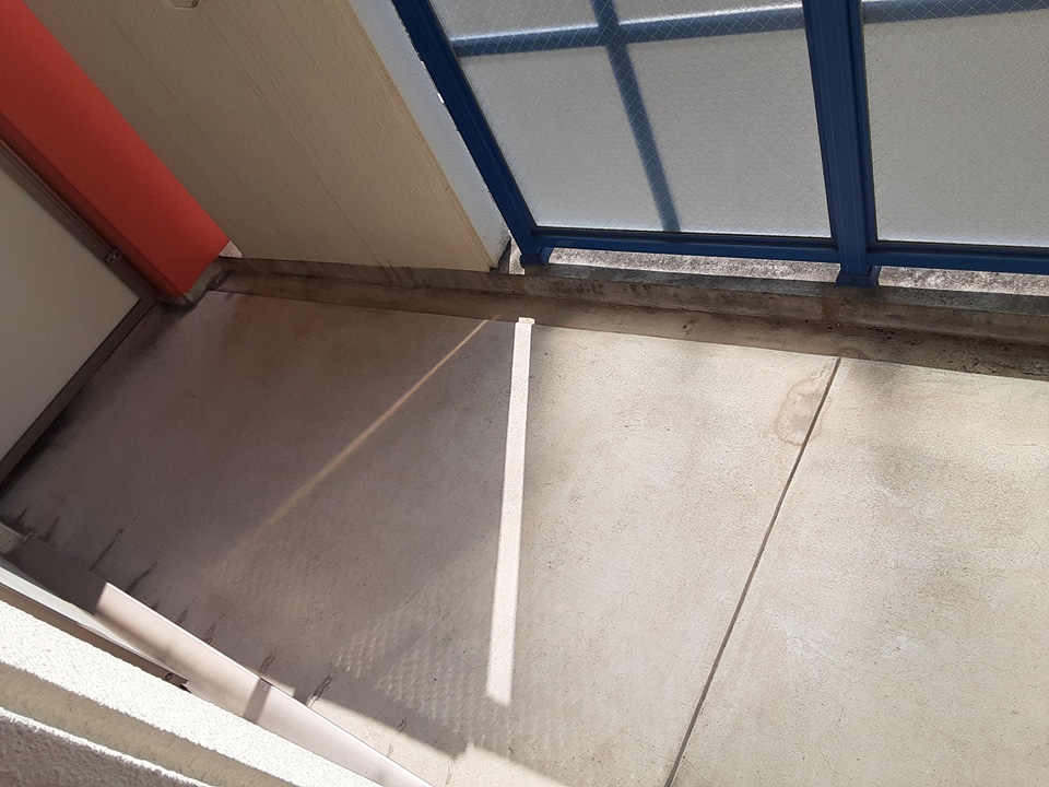 15/27 バルコニー