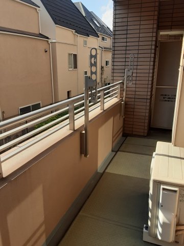 21/30 バルコニー