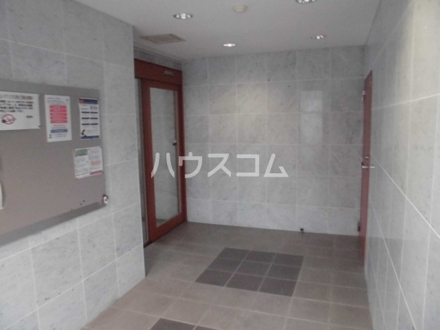 19/22 エントランス