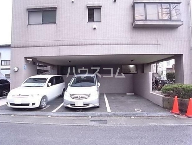 17/25 駐車場