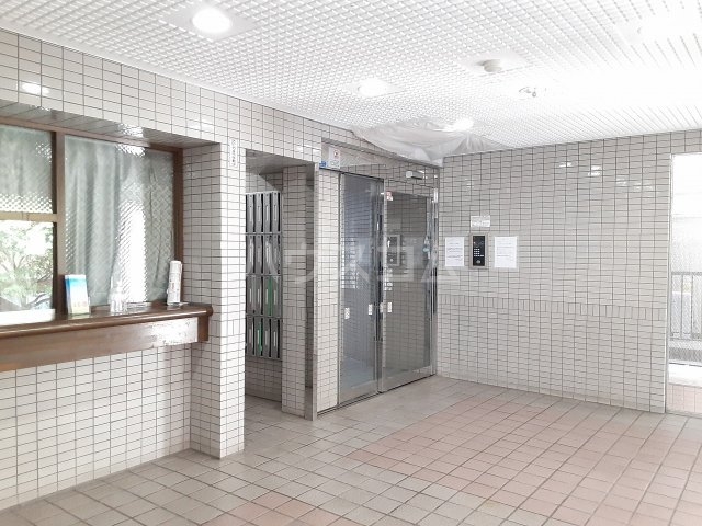 29/30 エントランス