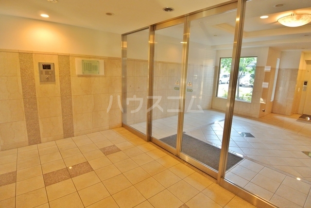 20/22 エントランス