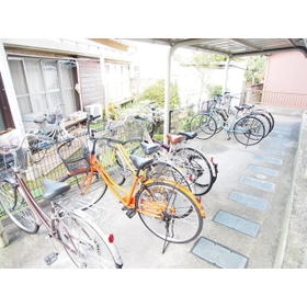 16/22 エントランス