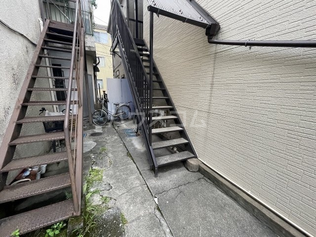 15/21 エントランス