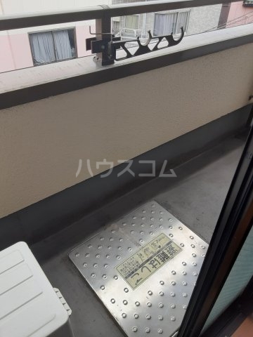 13/19 バルコニー