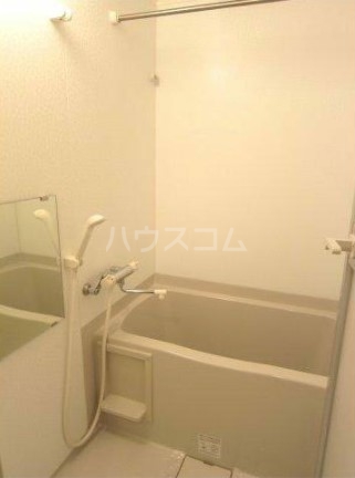 13/30 浴室