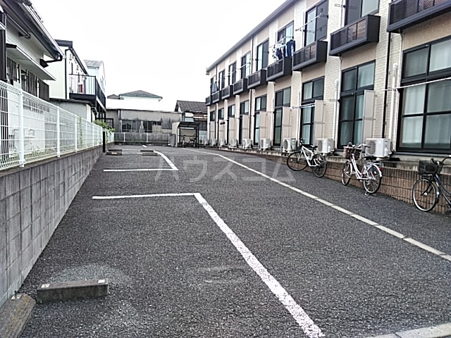 3/7 駐車場