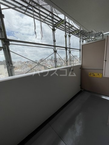 16/27 バルコニー