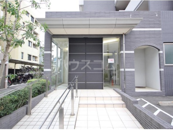 17/24 エントランス