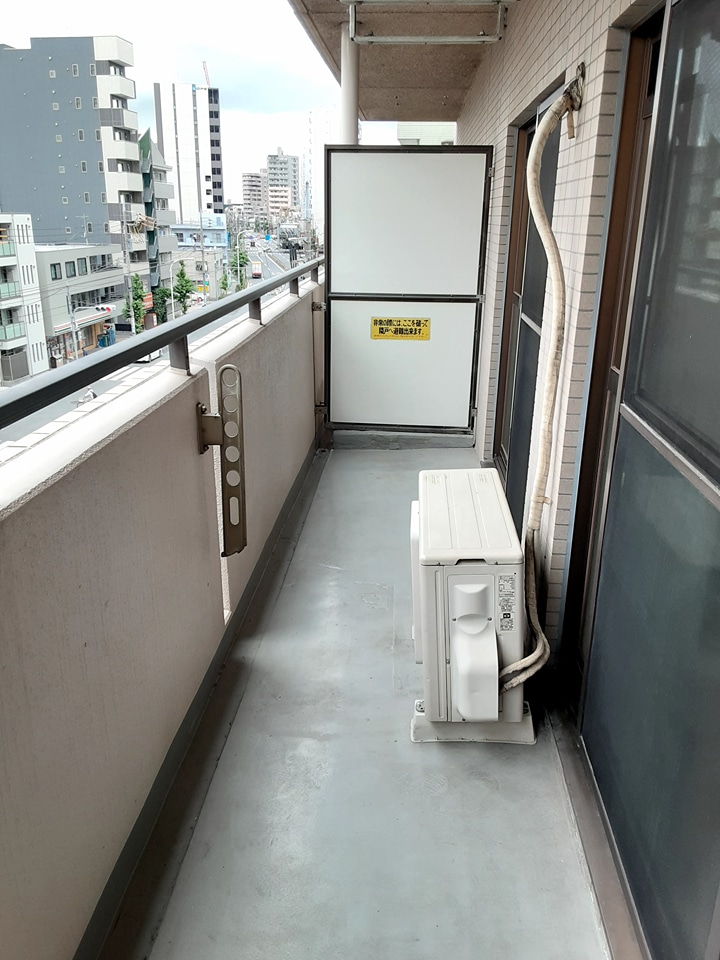 20/30 バルコニー