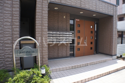 15/17 エントランス