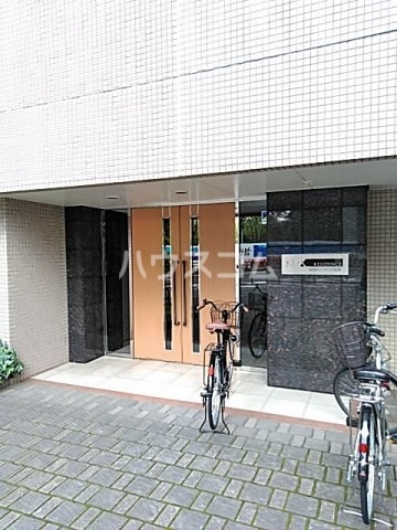 22/30 エントランス