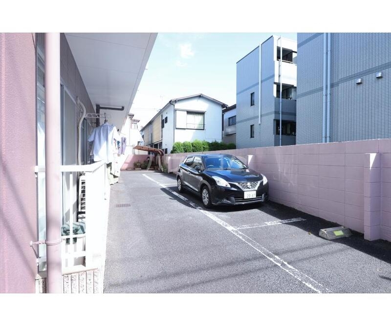 25/30 駐車場