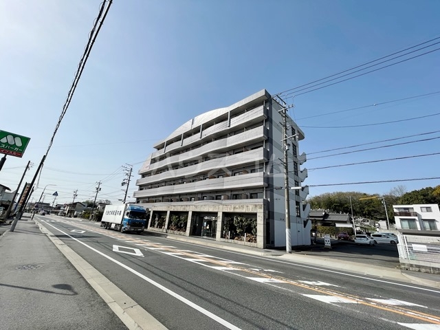25/30 駐車場