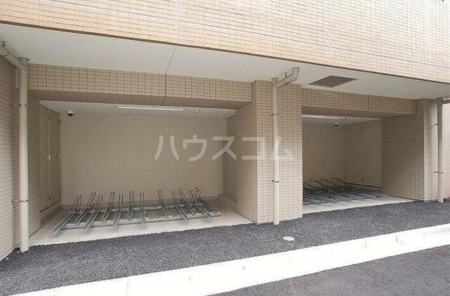 18/25 駐車場