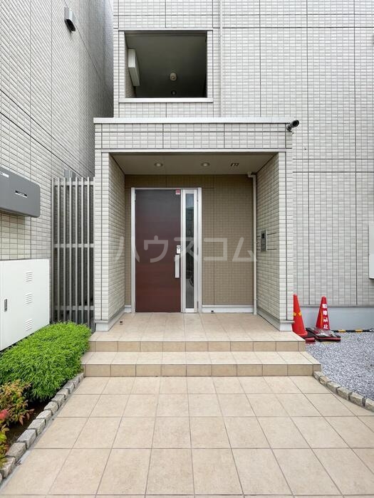 13/20 エントランス