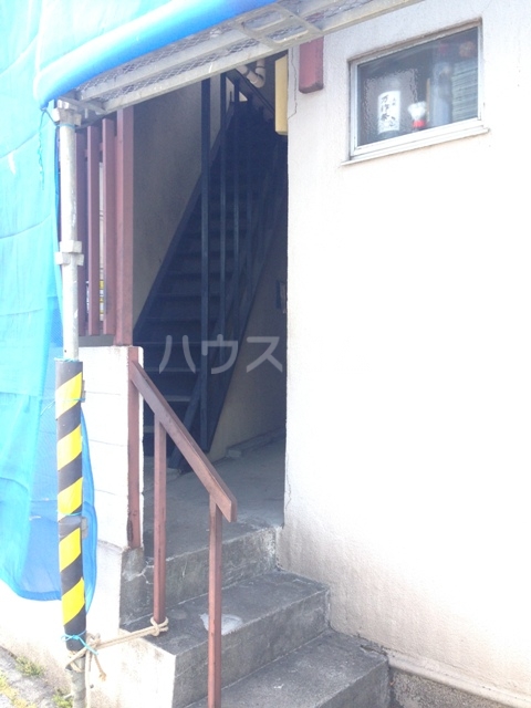 19/19 エントランス