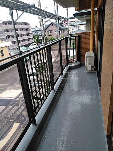 20/28 バルコニー