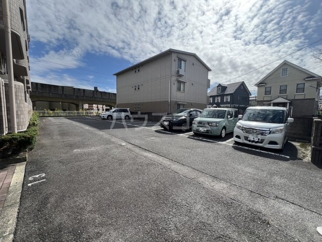 18/20 駐車場
