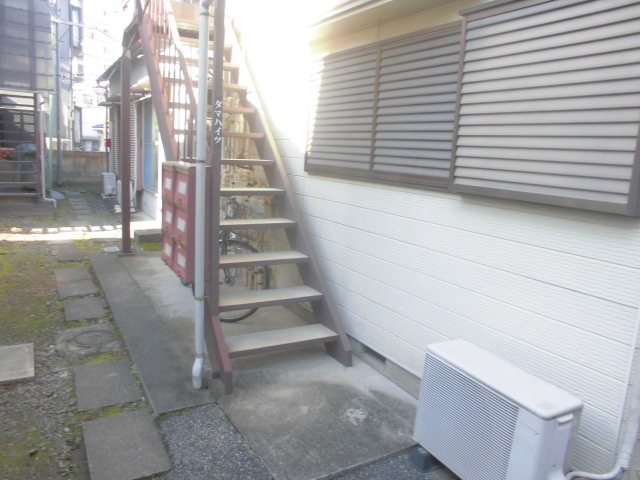 22/30 エントランス