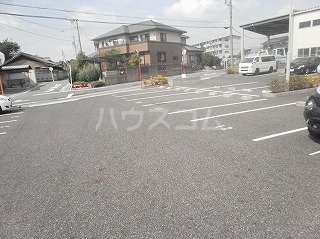 22/30 駐車場