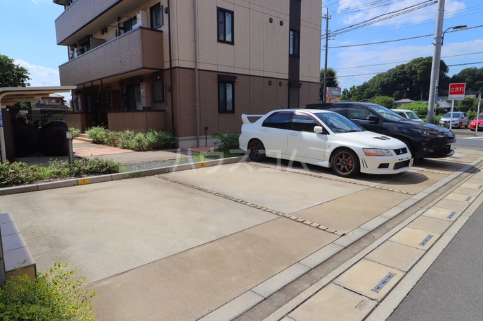 16/26 駐車場