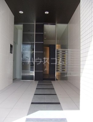 2/5 エントランス