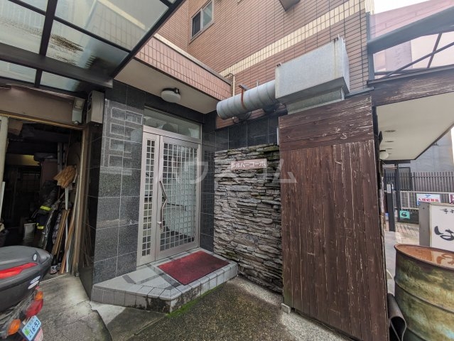 2/8 エントランス