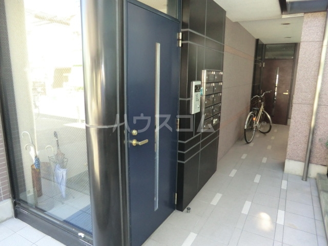 29/30 エントランス