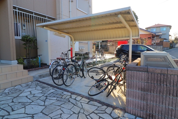 13/22 エントランス