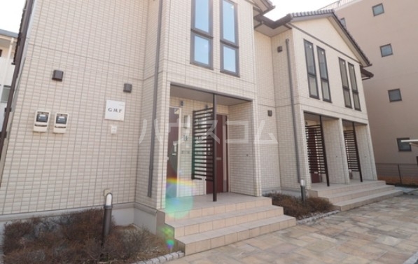 14/22 エントランス