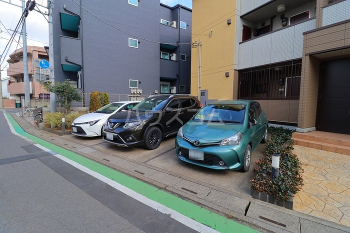 4/7 駐車場