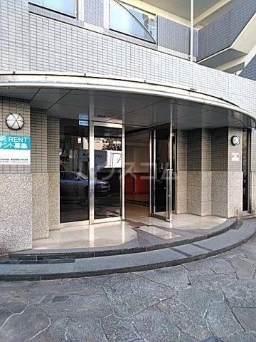 25/29 エントランス