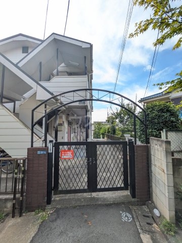 2/5 エントランス