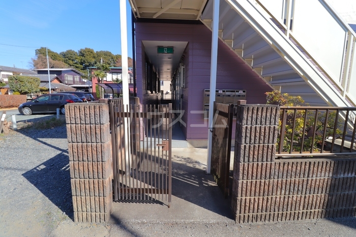 16/20 エントランス